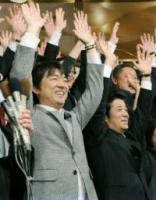 大阪市長選挙で圧勝した橋下氏